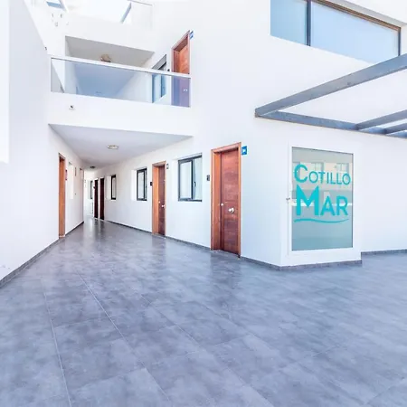 Flatguest Cotillomar شقة