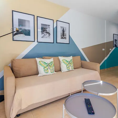Flatguest Cotillomar Apartment *